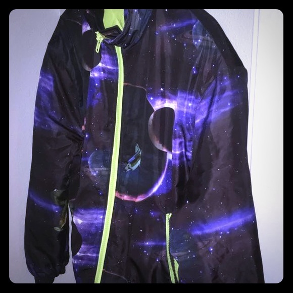 Size Large men’s jacket - Picture 1 of 1